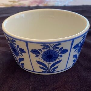 Vista Alegre White and Blue Floral Dinner Bowl